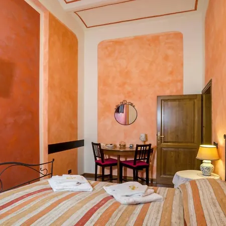 金百合ii住宿加早餐旅馆 阿雷佐